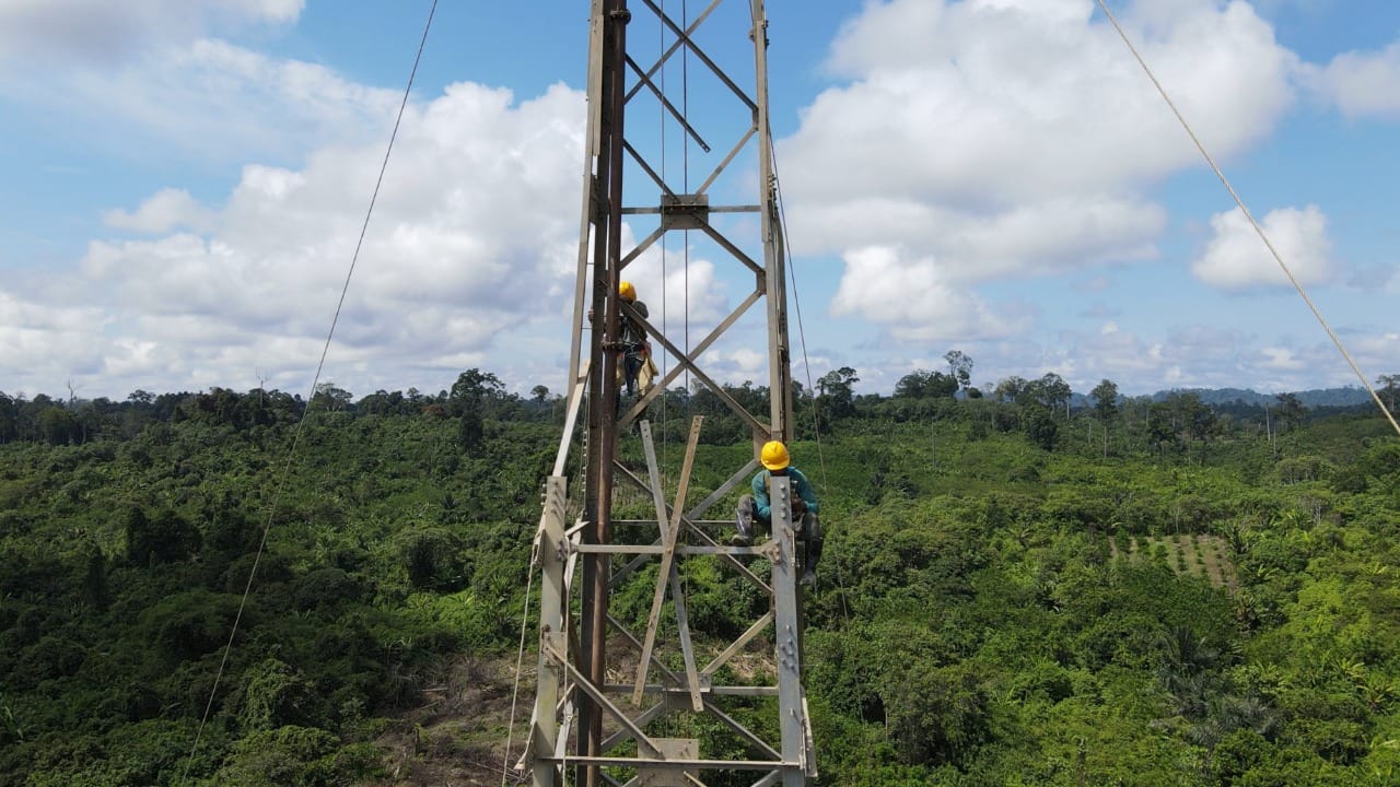 Tingkatkan Keandalan Sistem Interkoneksi Kaltim-Kaltara, PLN UIP KLT Kebut Progres 3 Proyek Pembangunan Infrastruktur Kelistrikan di Kutim