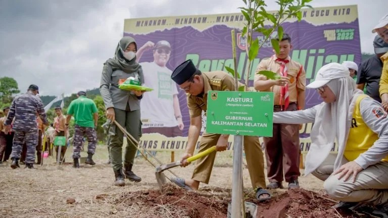 Gubernur Paman Birin Terima Anugerah Konservasi Alam dari Kementerian LHK