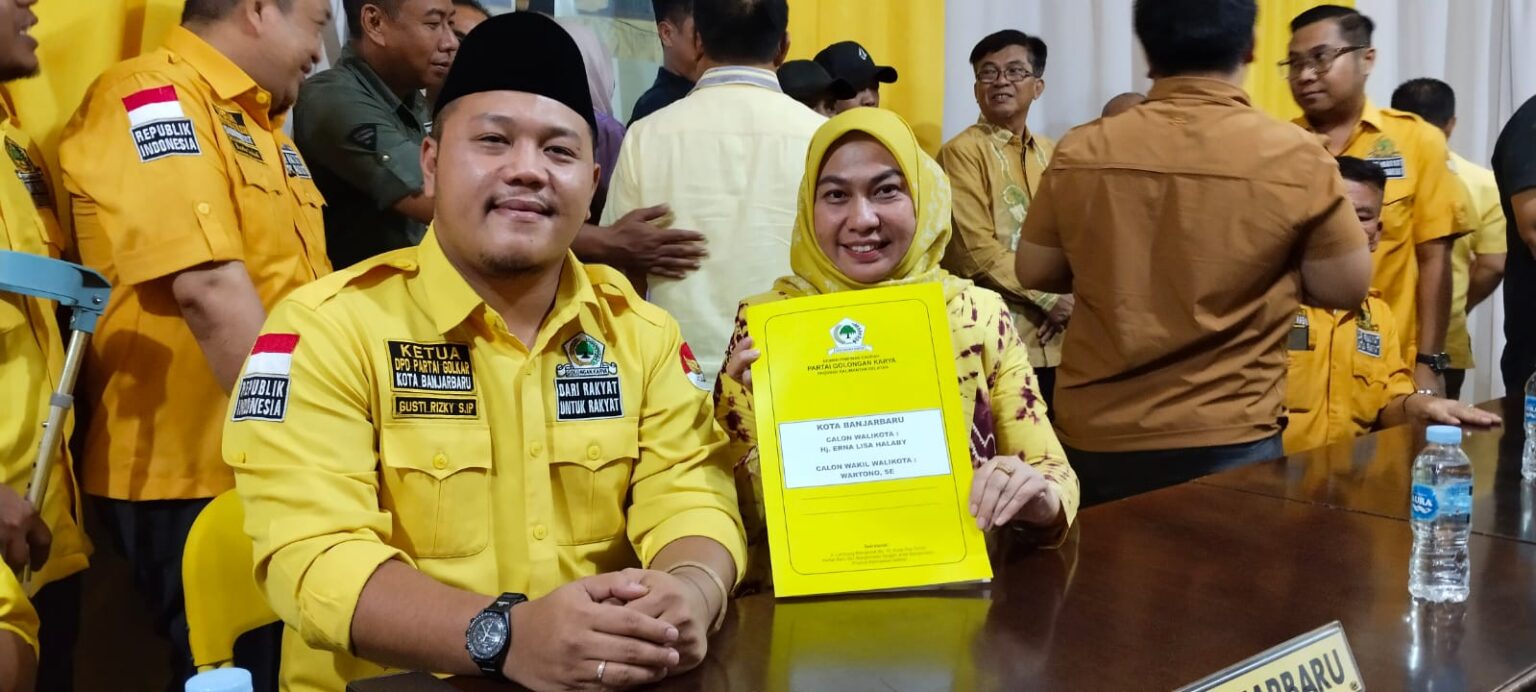 Erna Lisa-Wartono Terima SK Dukungan Golkar di Pilkada Banjarbaru