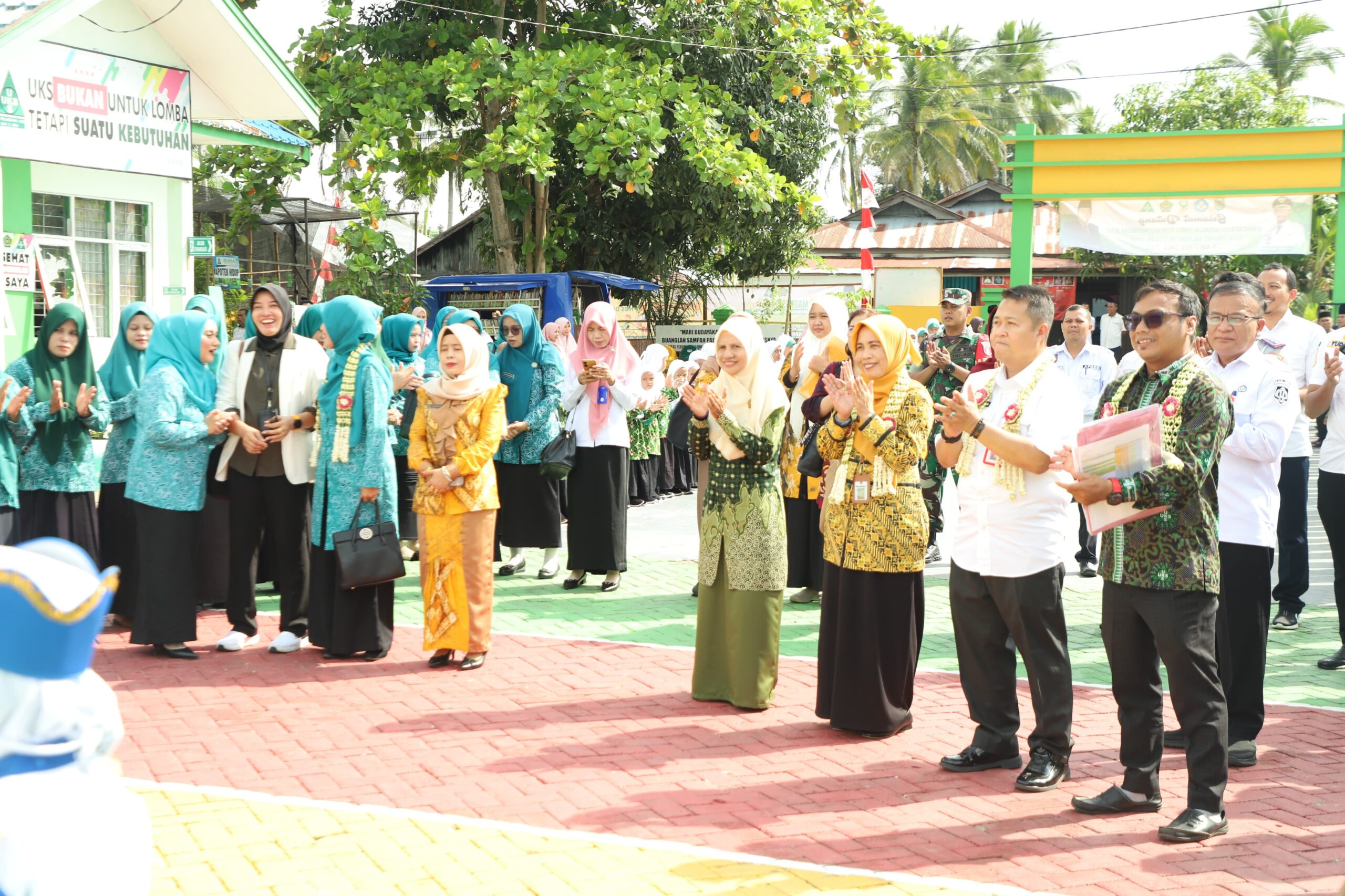 Sekda HSU Hadiri Verifikasi Lapangan Lomba Sekolah Madrasah Sehat Kalimantan Selatan