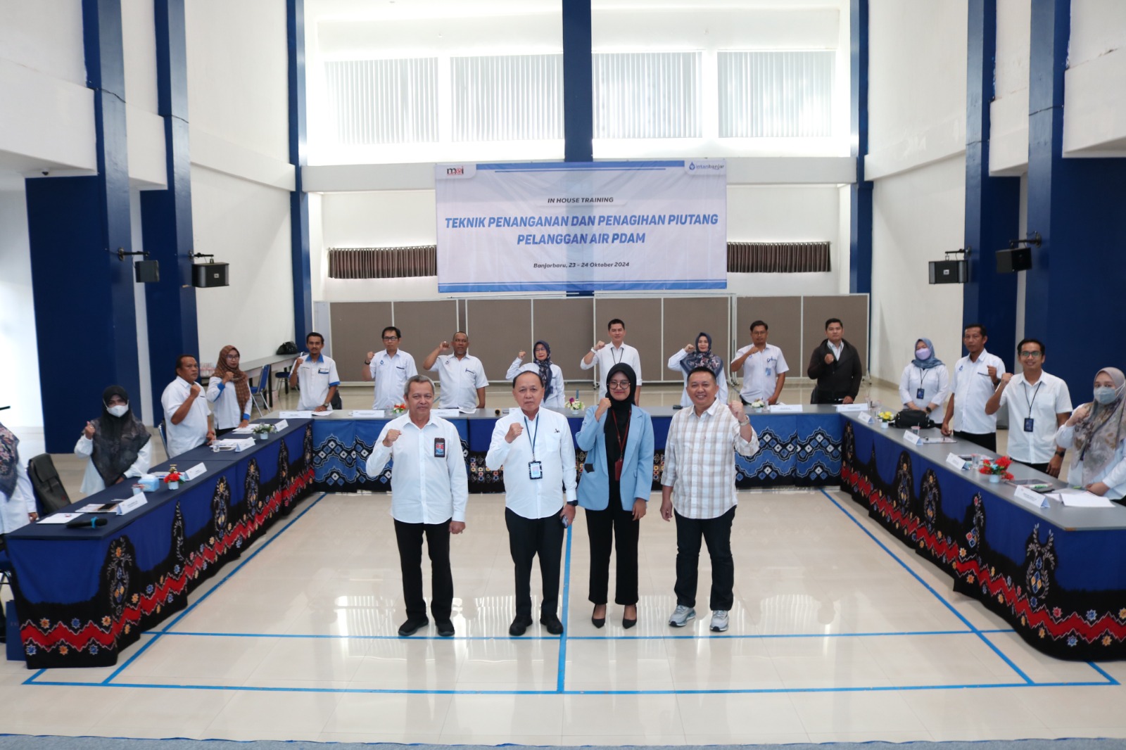 In House Training Teknik Penanganan dan Penagihan Piutang PTAM Intan Banjar Tingkatkan Kinerja Pelayanan