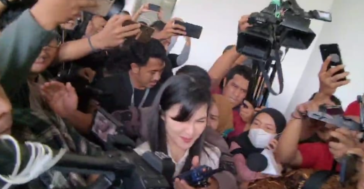 Sandra Dewi: “Aset Saya Disita, Bukan dari Uang Suami