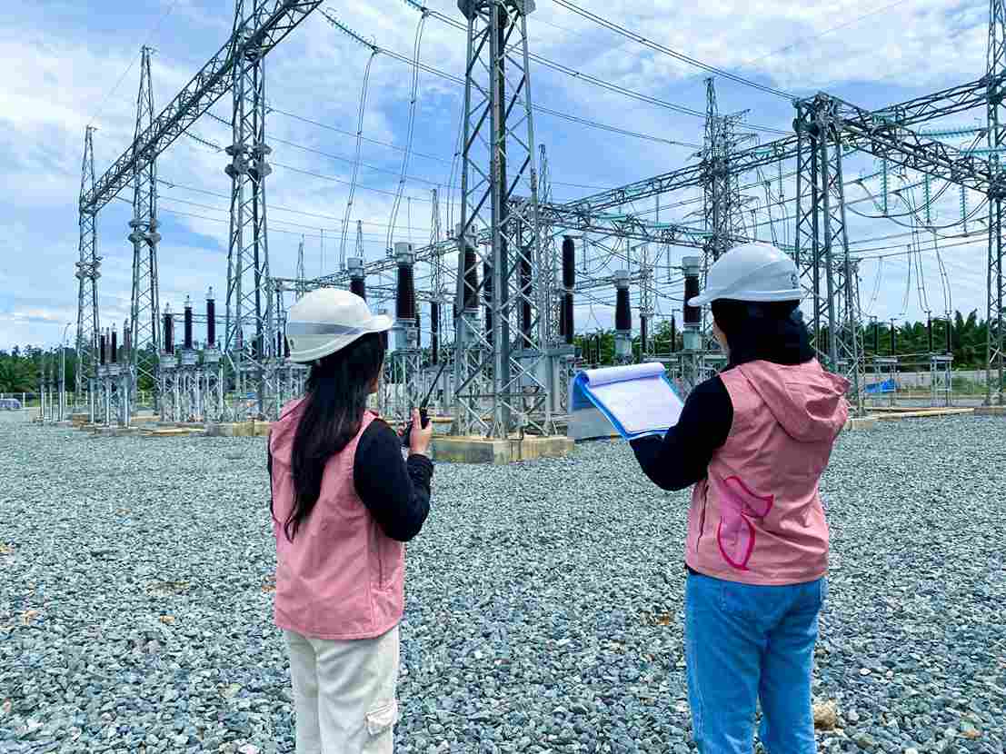 Srikandi PLN Turut Berperan Dalam Komisioning GI 150 kV Talisayan sebagai Wujud Semangat Hari Pahlawan