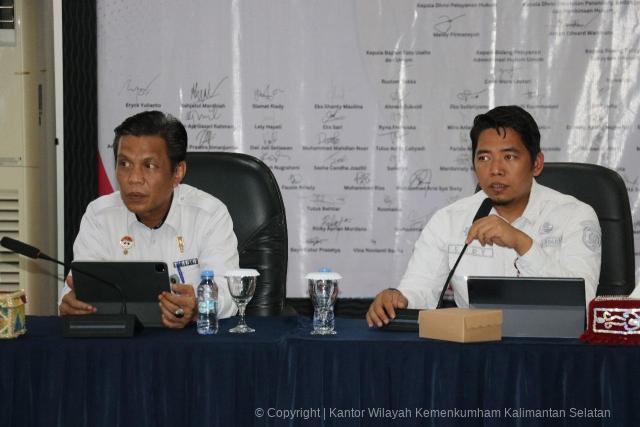 Dinas PMD HST Bahas Dua Aturan Desa Bersama Kanwil Kemenkumham Kalsel