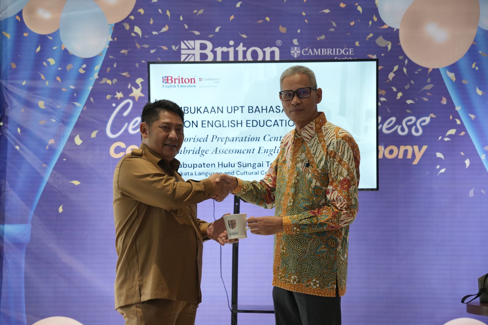 Pemkab HST dan Briton Inisiasi UPT Bahasa Tingkatkan SDM
