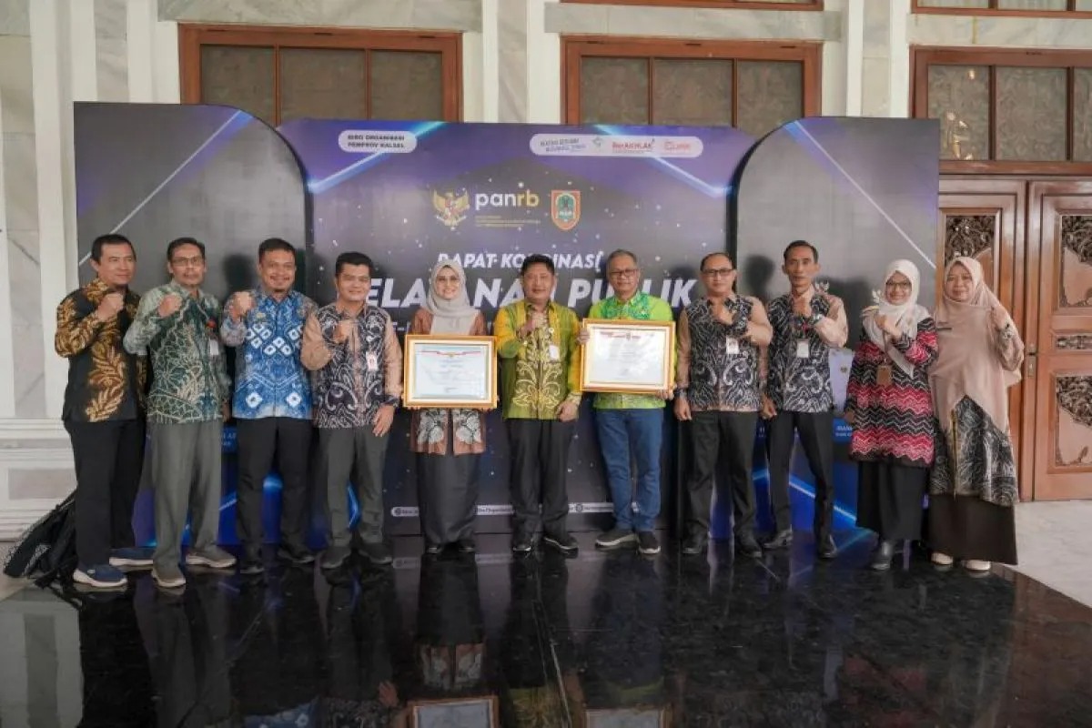 Rakor bersama Menteri PANRB, Pemkab HST Raih Penghargaan Pelayanan Publik “Prima” 2024