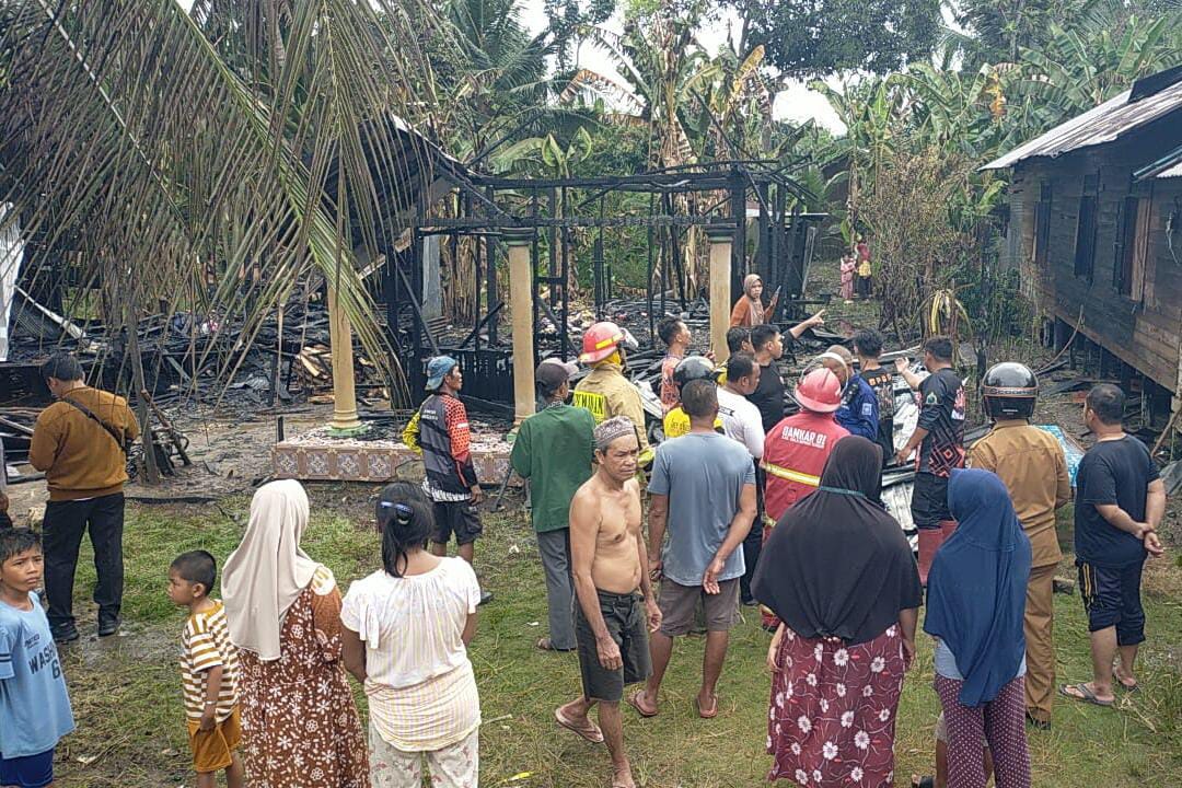 Dua Rumah Warga Telang Ludes Terbakar, Satu Rusak Sebagian