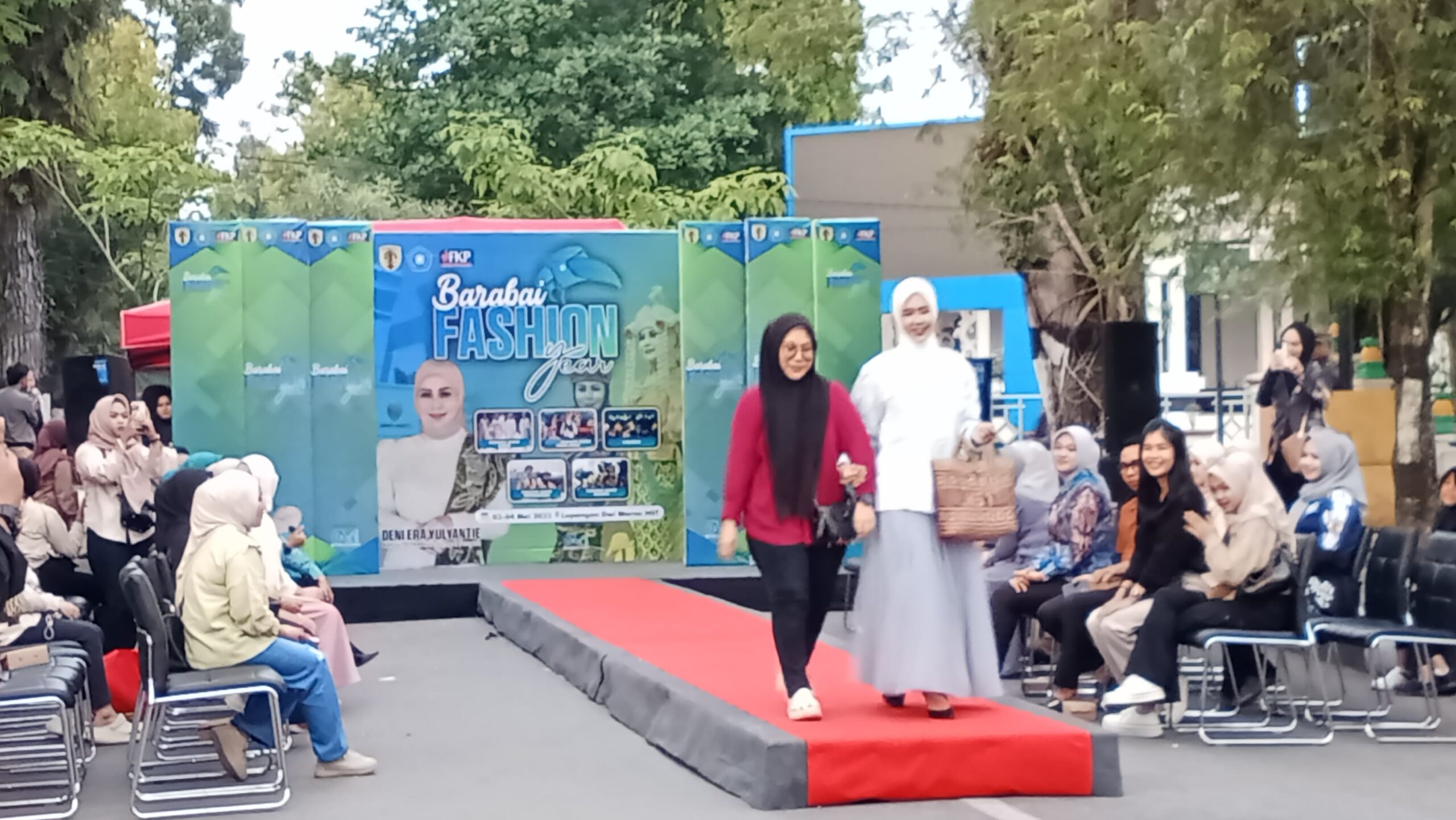 Barabai Fashion Year 2025 Tampilkan Kekuatan Budaya dan Ekonomi Kreatif
