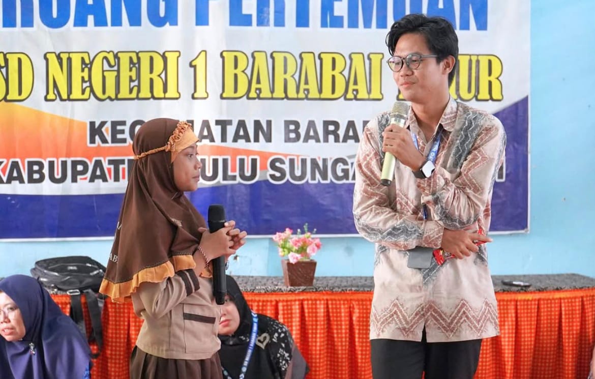 Pemkab HST Kenalkan Keterampilan Jurnalistik Sejak Dini ke Murid SDN 1 Barabai Timur