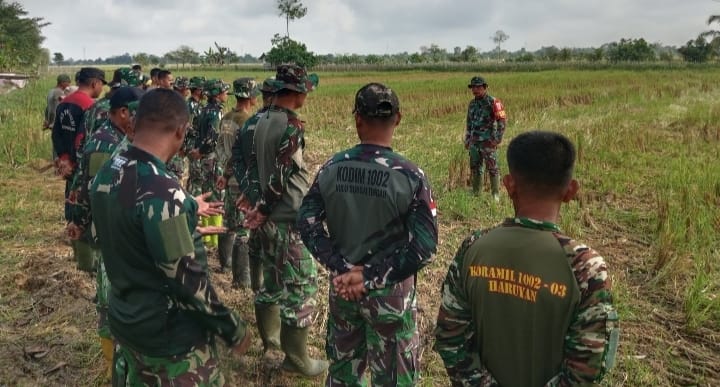 Apel Pagi Satgas TMMD di Haruyan, Awali Hari dengan Disiplin dan Koordinasi