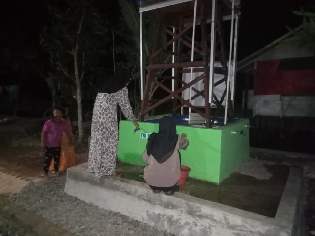 Sumur Bor TMMD Jadi Sumber Harapan Baru Warga Pengambau Hilir
