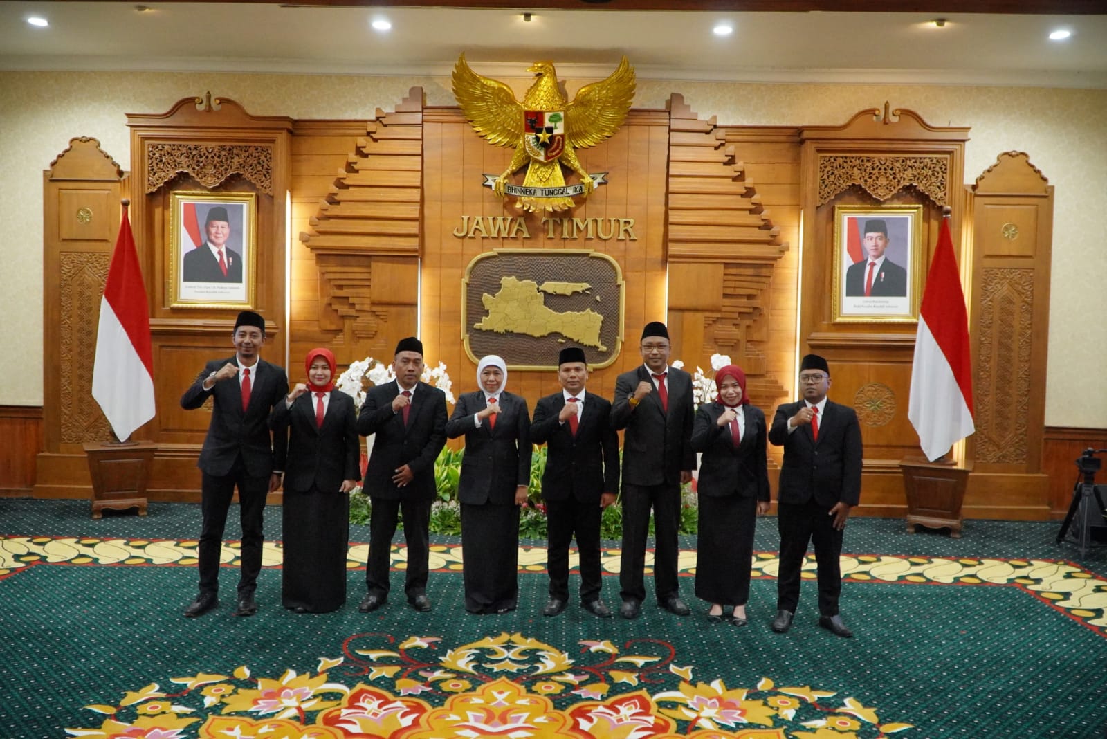 Gubernur Khofifah Lantik Komisioner KPID Jawa Timur