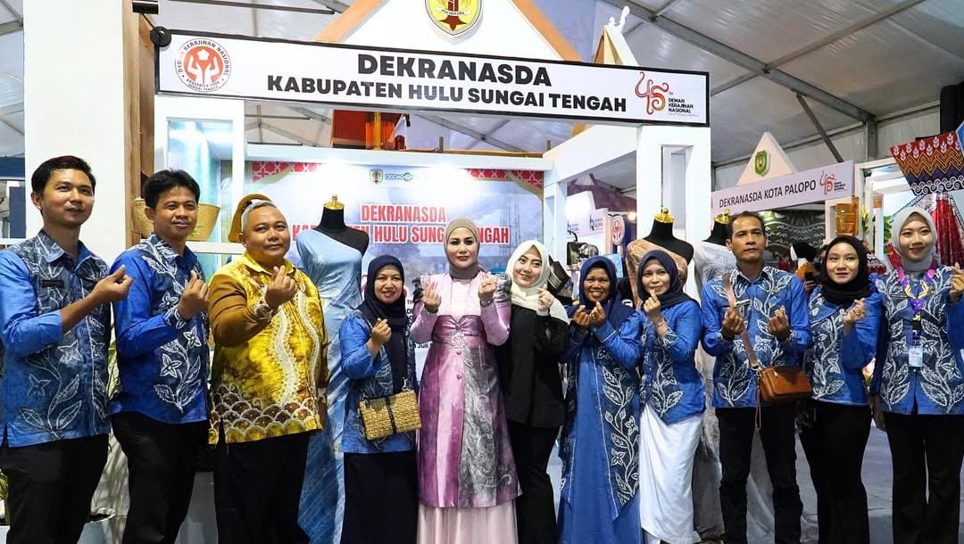 Karya UMKM HST Hadir di pada Peringatan HUT ke 45 Dekranas di Balikpapan