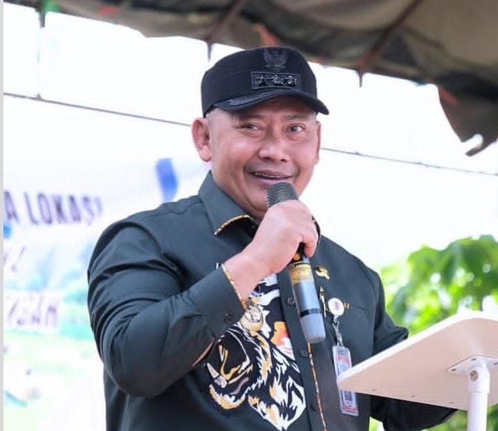 Lahan Tidur Kembali Produktif, Pemkab HST Tanam Perdana Padi di Kayu Rabah