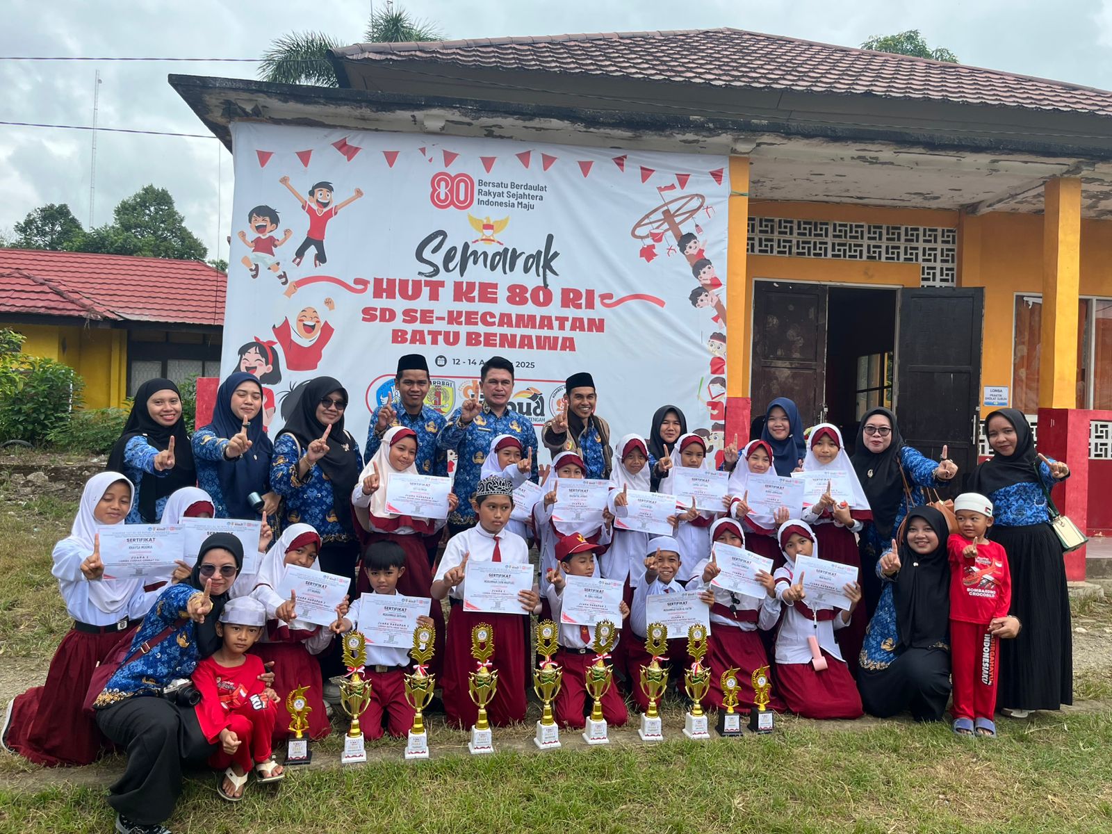 SDN Kahakan Kalibaru Borong Juara di FTBI dan Pentas PAI se-Kecamatan Batu Benawa 2025