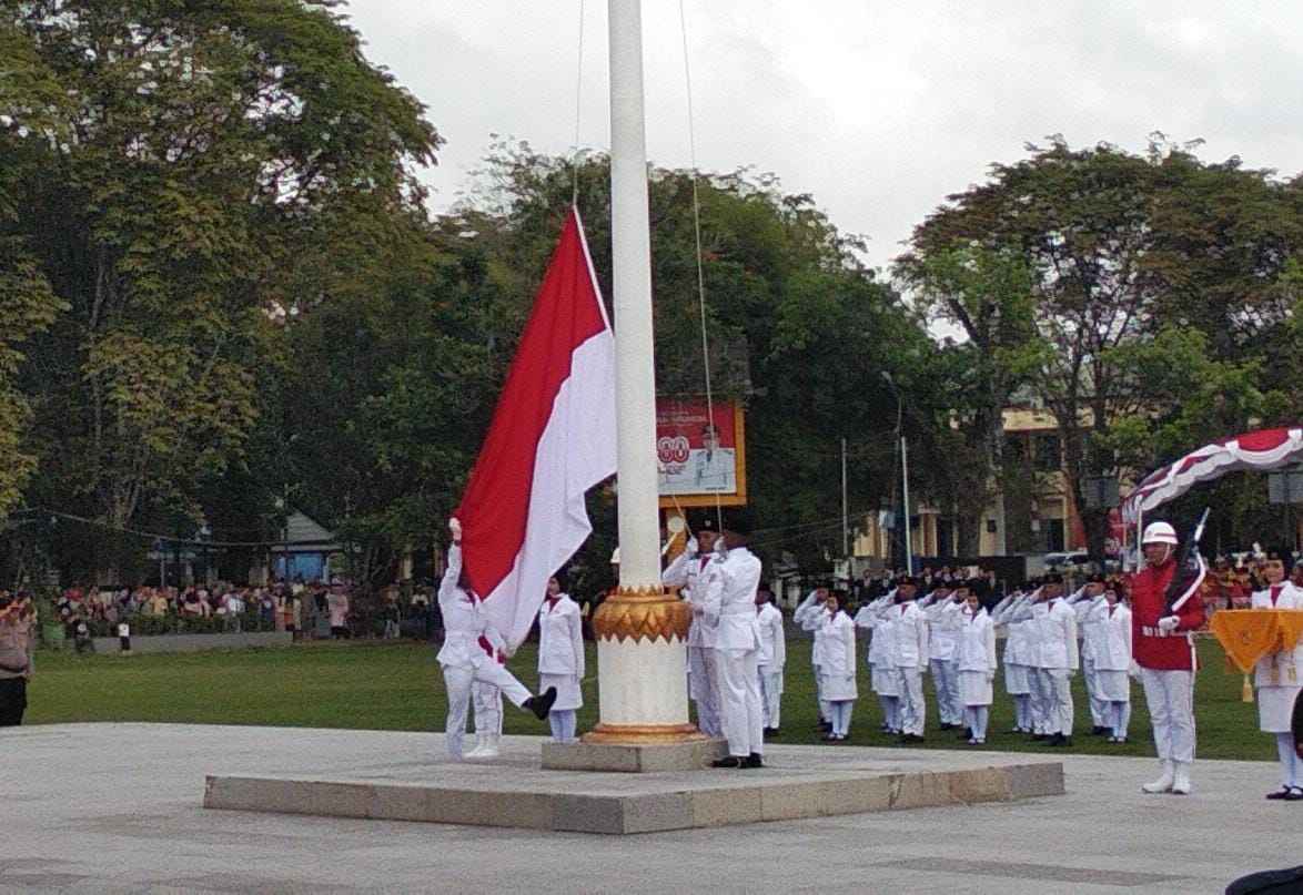 45 Paskibra HST Berhasil Tampil Maksimal pada Upacara Peringatan HUT RI ke-80