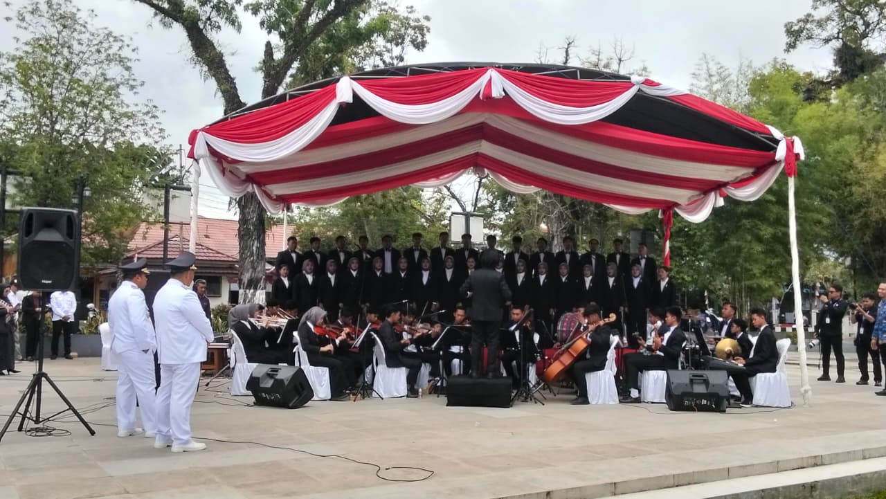 Murakata Symphony Orchestra dan Paduan Suara Balai Rakjat Creative Hub Semarakkan HUT RI ke-80 di Barabai