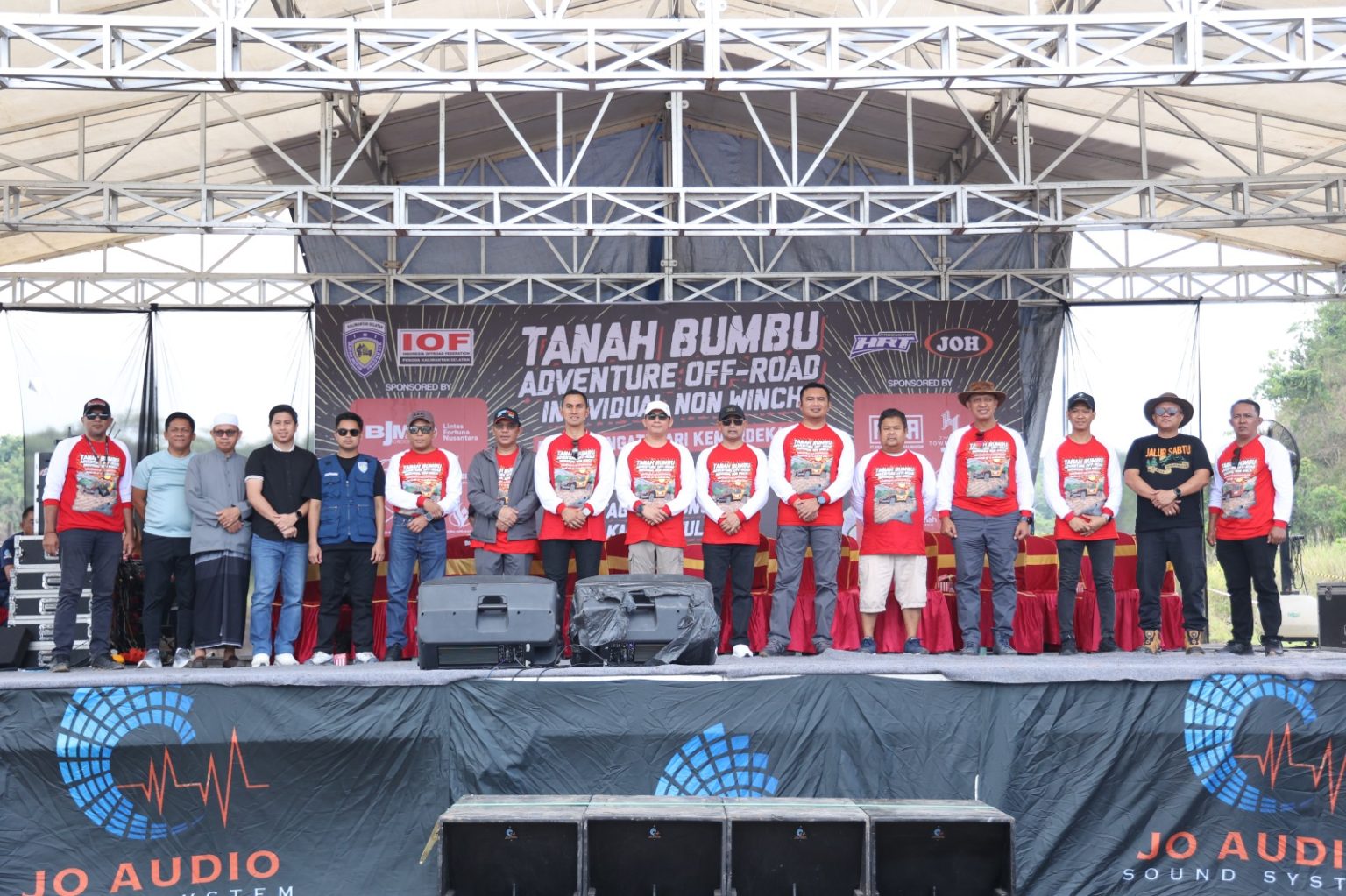 Diikuti Ratusan Peserta, Bupati Andi Rudi Latif buka Tanah Bumbu Adventure Offroad Non Winch Individual